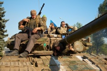 Ukrainian soldiers on the panzer